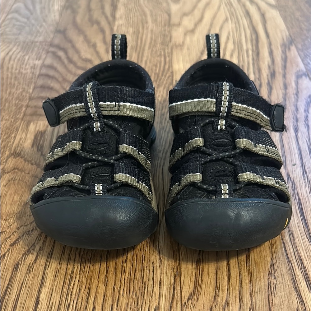 Toddler Keen Newport H2 Sandals size 5